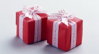 Картинка по теме - как обернуть коробку упаковочной бумагой