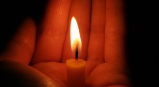 Картинка по теме - почему пламя свечи устанавливается вертикально