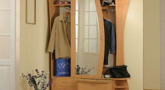 Картинка по теме - как украсить интерьер прихожей