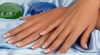 Картинка по теме - почему трескаются пальцы