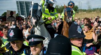 Картинка по теме - как обеспечить безопасность массовых мероприятий