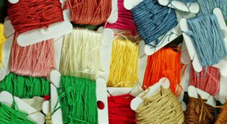 Картинка по теме - как плести фенечки из мулине