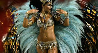 Картинка по теме - как выбрать костюм для карнавальной ночи