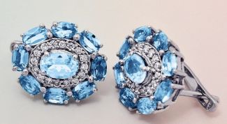 Картинка по теме - как почистить серебряные серьги с камнями