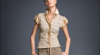 Картинка по теме - как сочетать классические брюки с топами и блузами