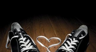 Картинка по теме - как избавиться от запаха в кроссовках