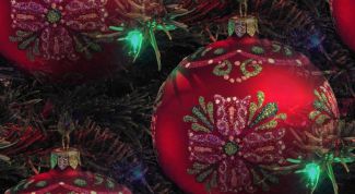 Картинка по теме - как украсить новогодние шары