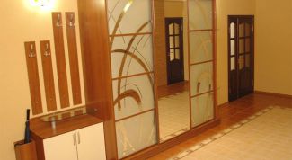 Картинка по теме - как навесить дверь шкафа