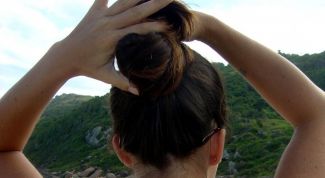 Картинка по теме - как выбрать аксессуары для длинных волос