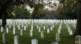 Картинка по теме - почему нельзя беременным ходить на кладбище