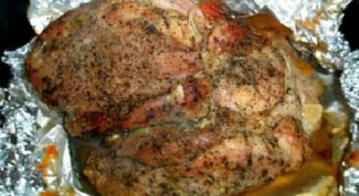 Картинка по теме - как приготовить свинину в духовке в фольге