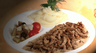 Картинка по теме - как приготовить печень по-строгановски