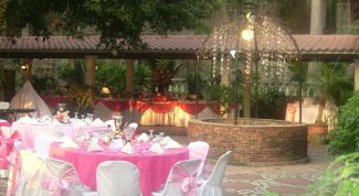 Картинка по теме - как накрыть свадебный стол