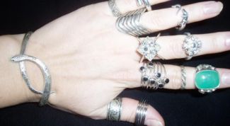 Картинка по теме - почему серебро темнеет