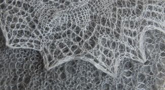 Картинка по теме - как связать ажурный платок