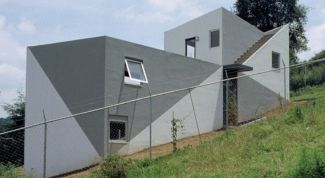 Картинка по теме - как построить дом на склоне