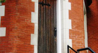 Картинка по теме - как обить деревянную дверь