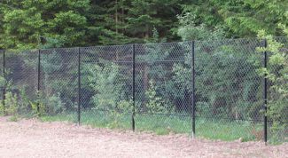 Картинка по теме - как построить забор из рабицы