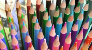 Картинка по теме - как выбрать цветные карандаши