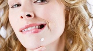Картинка по теме - как лечить стоматит на губах