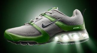 Картинка по теме - как чистить кроссовки