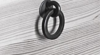 Картинка по теме - как закрыть шкафы от детей