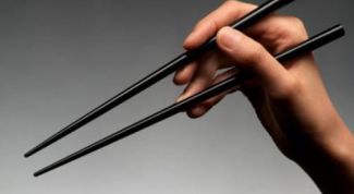 Картинка по теме - как научиться есть палочками