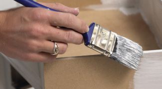 Картинка по теме - как покрасить лакированную мебель