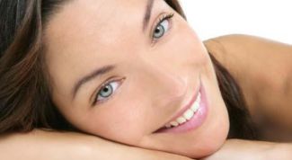 Картинка по теме - как очищать кожу вокруг глаз