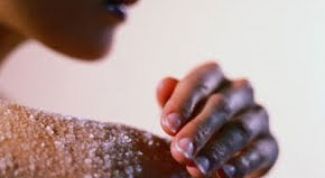 Картинка по теме - как использовать скраб для тела