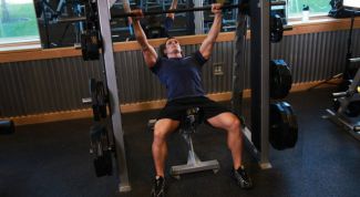 Картинка по теме - как прокачать верх груди