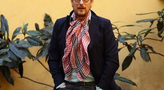 Картинка по теме - как повязать мужской платок