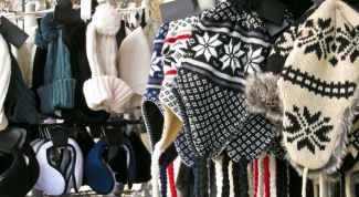 Картинка по теме - как постирать вязаную шапку