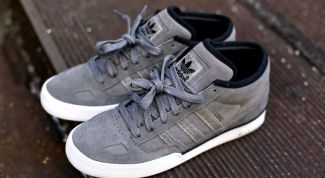 Картинка по теме - как почистить серую замшу