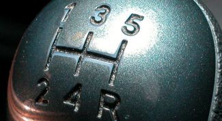 Картинка по теме - как переключать передачи в авто