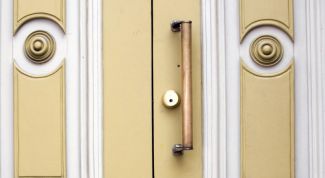 Картинка по теме - как выбрать дверь из массива