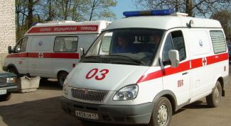 Картинка по теме - как набрать номер скорой помощи