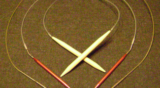 Картинка по теме - как набирать петли на круговые спицы