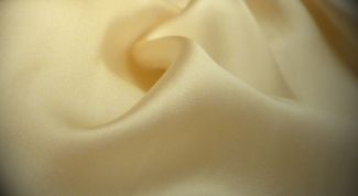 Картинка по теме - как стирать шелковое постельное белье