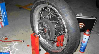 Картинка по теме - как снять диск с колеса