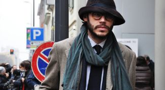 Картинка по теме - как завязывать длинный шарф мужской