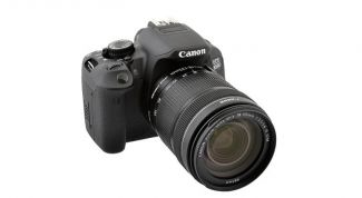 Зеркальная камера от Canon 