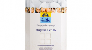 Вкус больше похож на обычную поваренную соль, чем на морскую, содержит добавки