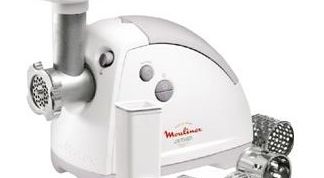 Отличная мясорубка с функцией овощерезки.