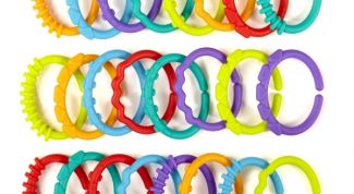 Развивают моторику рук