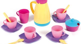 Похожа на настоящую посуду