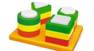 Помогает ребенку учить фигуры