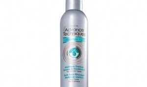 Увлажняет волосы и придает им естественный блеск