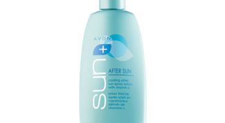 Увлажняет и успокаивает кожу