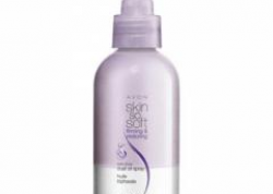 Увлажняет и смягчает кожу, делая ее более упругой и эластичной